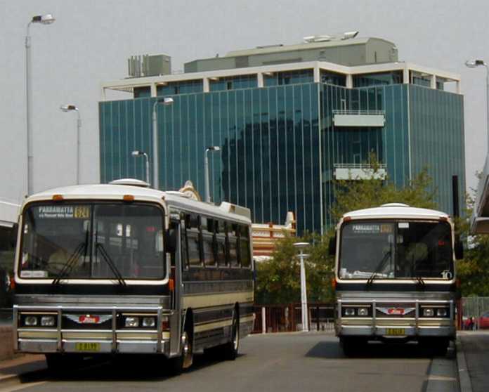 Harris Park Transport Hino RG197K Custom MO8199 & MO8218